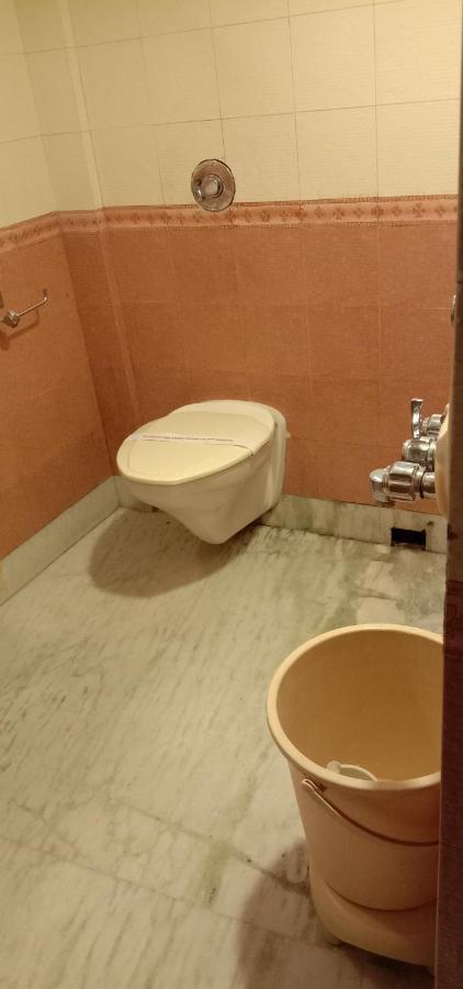 Hotel Aston Kalkuta Zewnętrze zdjęcie